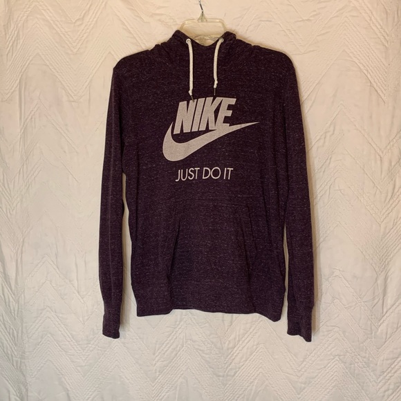 Nike Tops - Nike pullover hoodie